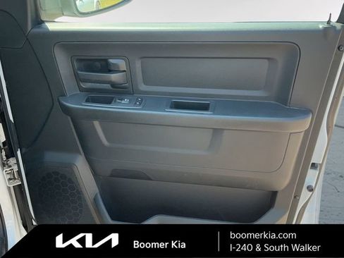 Used 2020 RAM 1500 Tradesman w/ Chrome Plus Package RWD image 10