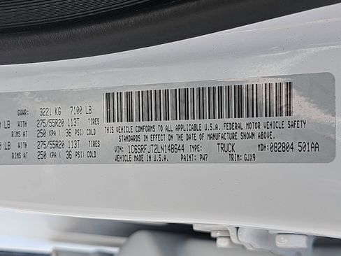 Used 2020 RAM 1500 Laramie AWD/4WD image 35