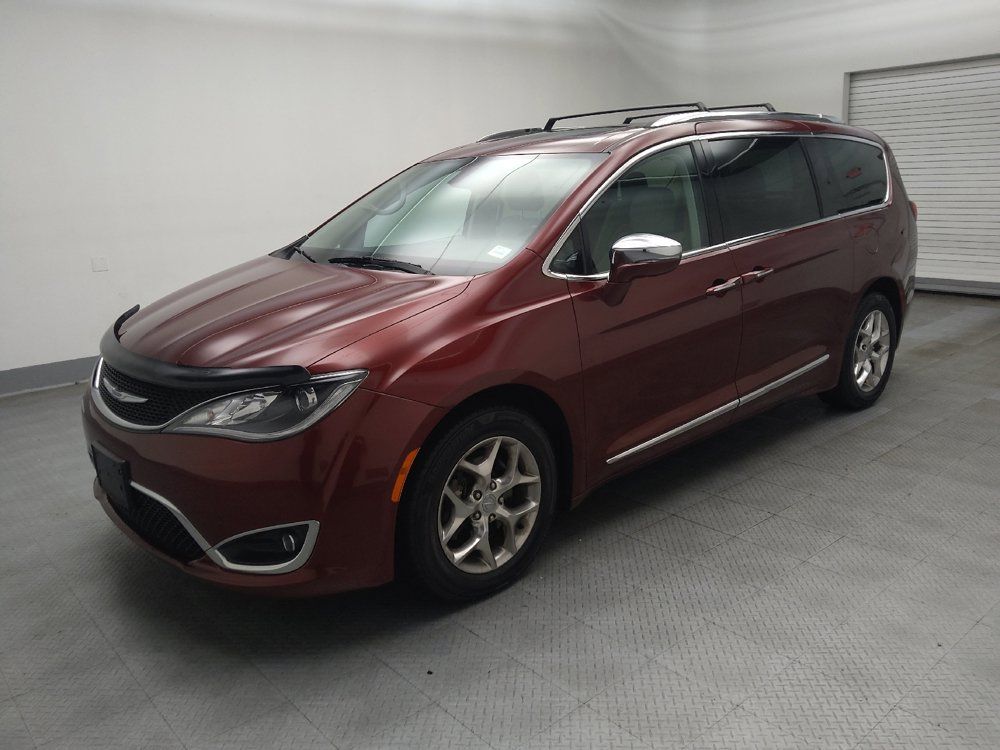 Used 2017 Chrysler Pacifica Limited FWD image 2