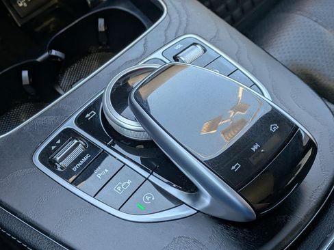 Used 2019 Mercedes-Benz E 300 4MATIC image 22