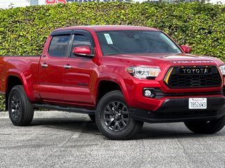 Used 2023 Toyota Tacoma SR5 w/ Black Out Package (TMS) RWD video 2