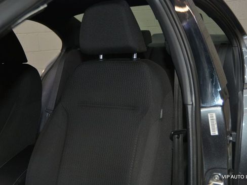 Used 2015 Volkswagen Jetta Sport FWD image 17