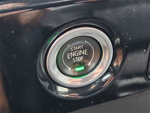 Used 2024 Chevrolet Silverado 1500 LT RWD image 8