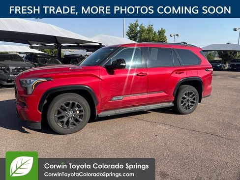 Used 2023 Toyota Sequoia Platinum AWD/4WD image 5