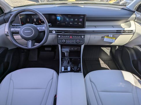 New 2026 Hyundai Tucson SE image 17