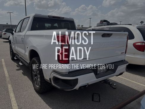 Used 2021 Chevrolet Silverado 1500 RST AWD/4WD image 3