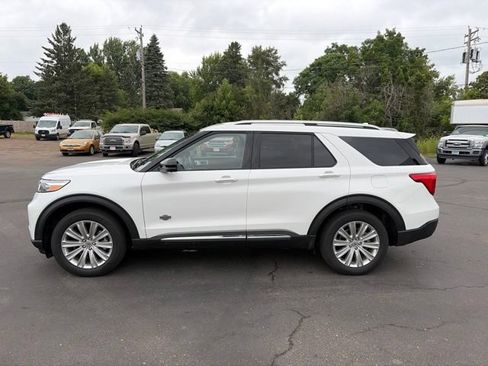 Used 2022 Ford Explorer King Ranch w/ Premium Technology Package AWD/4WD image 8