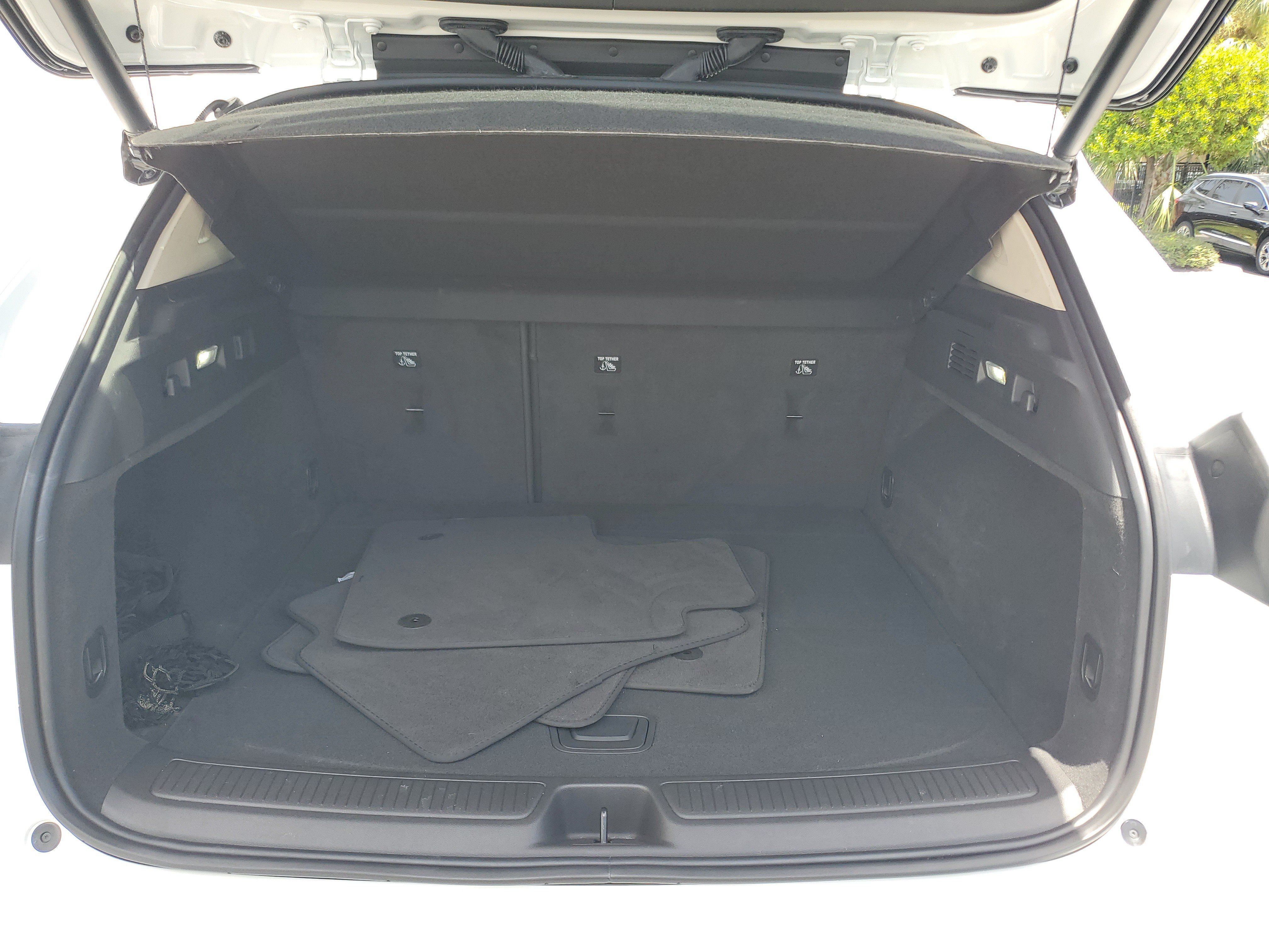 Used 2023 Buick Envision Essence w/ Technology Package I FWD image 10