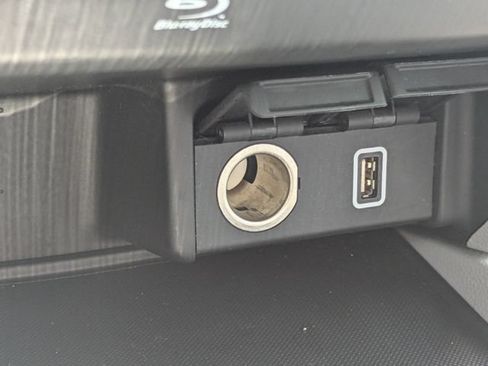 Used 2020 Honda Pilot Touring image 25