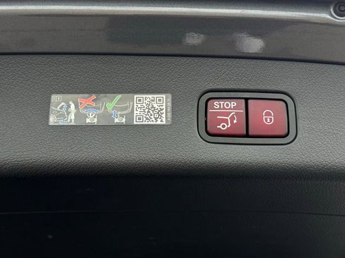 Used 2023 Mercedes-Benz GLC 300 GLC 300 image 16