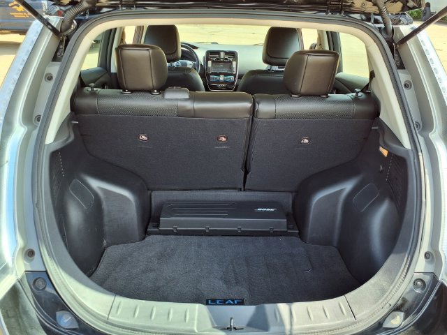 Used 2016 Nissan Leaf SL w/ Premium Package FWD image 11