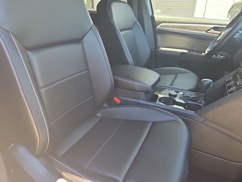 Certified 2023 Volkswagen Atlas Cross Sport SE AWD/4WD image 20