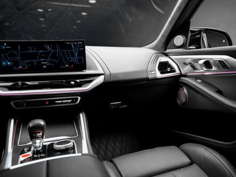 Used 2023 BMW XM image 43