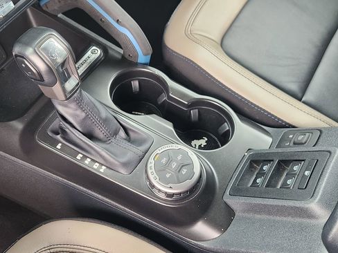 Used 2022 Ford Bronco Wildtrak image 20