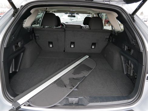 Used 2025 Subaru Outback Premium image 18