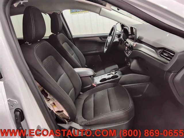 Used 2025 Ford Escape Active AWD/4WD image 14