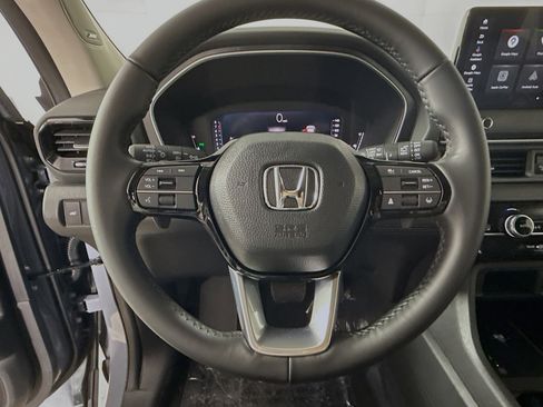 New 2026 Honda Pilot Touring image 11