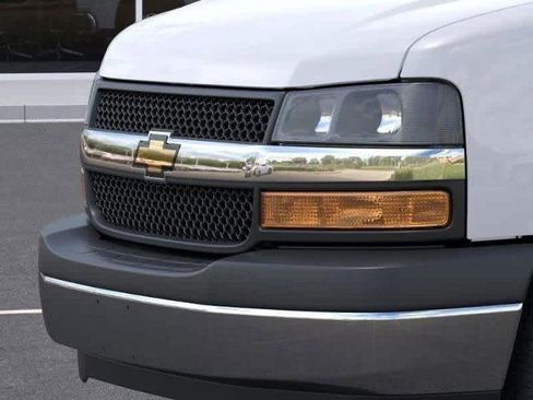 New 2025 Chevrolet Express 2500 w/ Driver Convenience Package RWD image 13