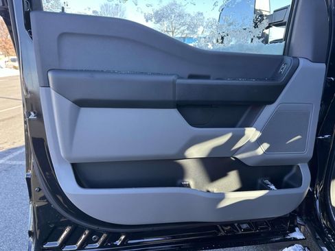 New 2025 Ford F550 4x4 Crew Cab Super Duty image 8