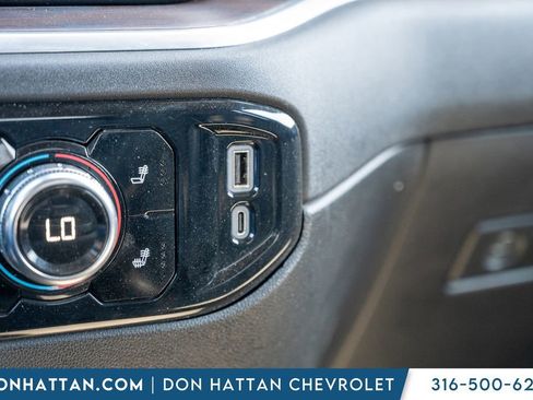 Used 2025 GMC Sierra 1500 SLT AWD/4WD image 12