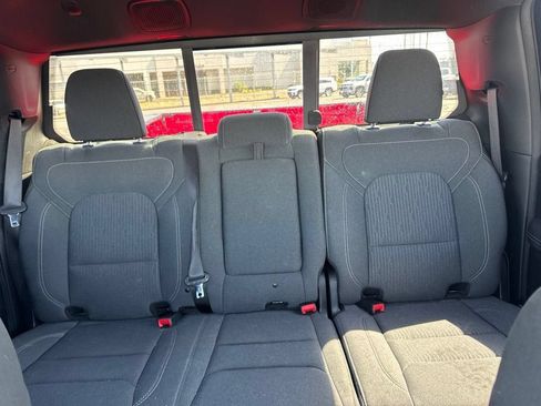 Used 2023 RAM 1500 Big Horn AWD/4WD image 23