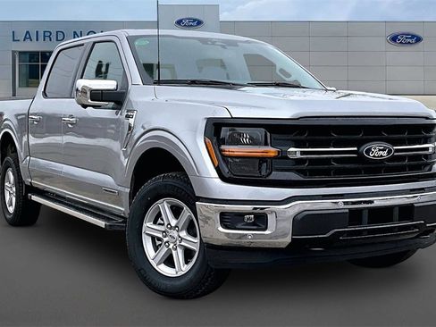 New 2025 Ford F150 XLT w/ Equipment Group 302A MID image 2