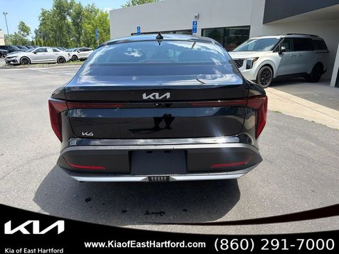 New 2026 Kia K4 FWD image 9