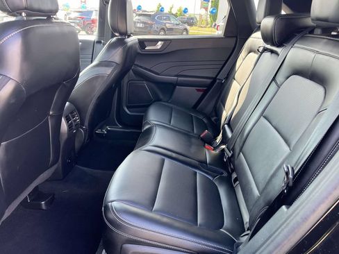 Used 2023 Ford Escape Platinum FWD image 11