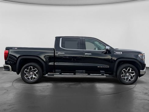 Used 2025 GMC Sierra 1500 SLT AWD/4WD image 10