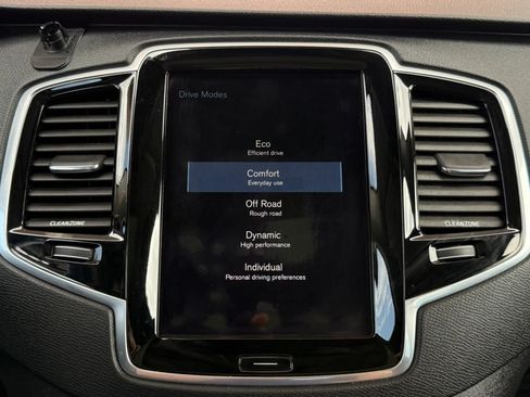 Used 2016 Volvo XC90 T6 Momentum w/ Momentum Plus Package AWD/4WD image 61