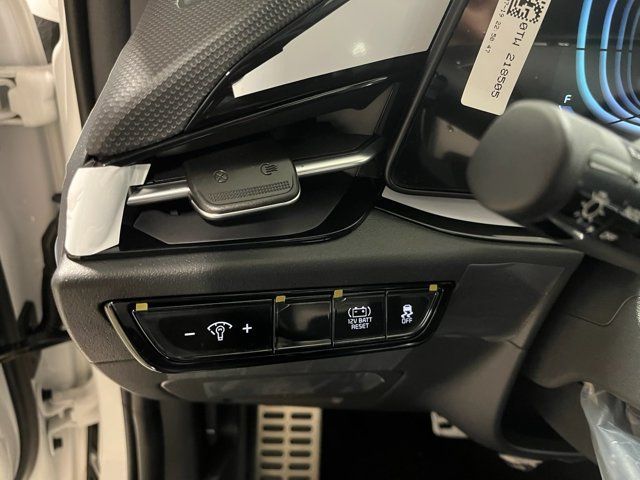 Used 2025 Kia Niro EX Touring FWD image 13