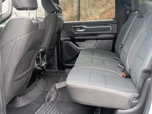 Used 2022 RAM 1500 Big Horn AWD/4WD image 12
