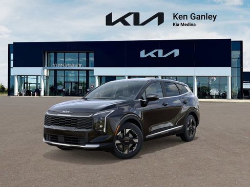 New 2026 Kia Sportage LX image 1