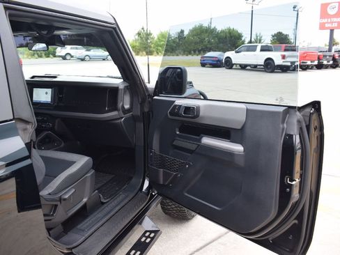 Used 2023 Ford Bronco 2-Door w/ Sasquatch Package image 11