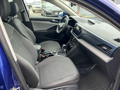 Used 2024 Volkswagen Taos SE AWD/4WD image 26