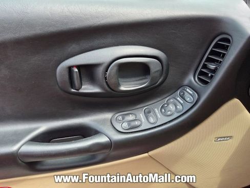 Used 2004 Chevrolet Corvette Coupe w/ Preferred Equipment Group RWD image 15
