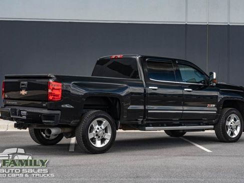 Used 2016 Chevrolet Silverado 2500 LTZ w/ Duramax Plus Package AWD/4WD image 10