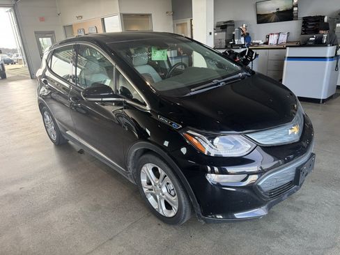Used 2019 Chevrolet Bolt LT image 2