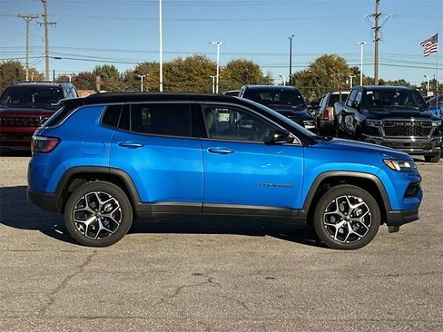 New 2026 Jeep Compass Limited image 2