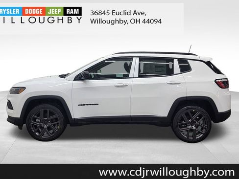 New 2026 Jeep Compass Latitude image 5