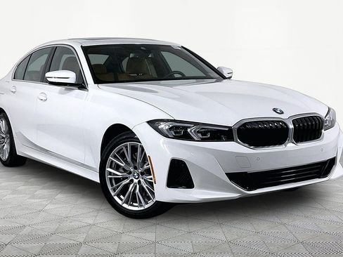 Used 2023 BMW 330i xDrive Sedan w/ Premium Package AWD/4WD image 4