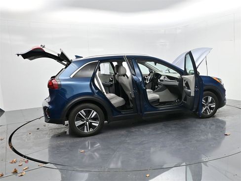 Used 2020 Kia Niro LXS image 52