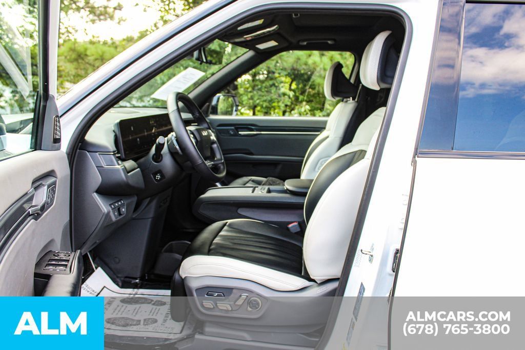 Used 2024 Kia EV9 GT-Line AWD/4WD image 16