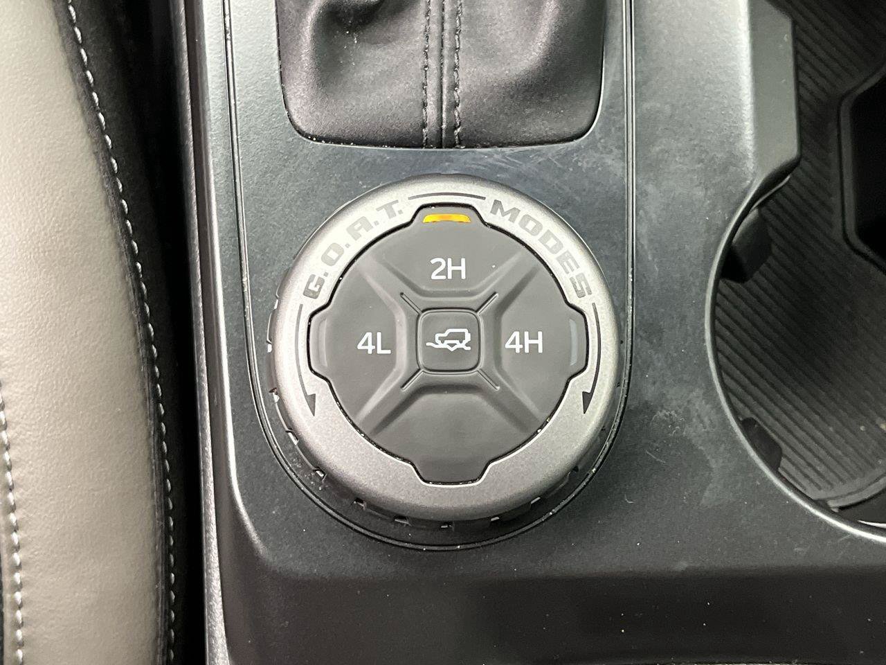 Certified 2025 Ford Bronco Outer Banks AWD/4WD image 17