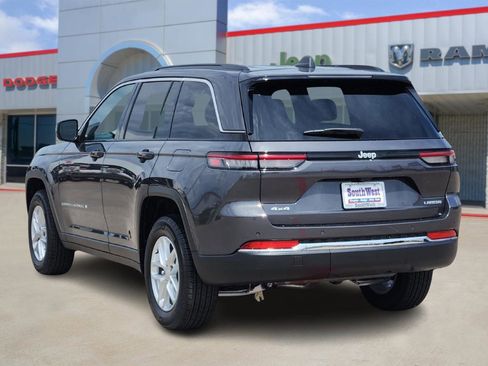 New 2025 Jeep Grand Cherokee Laredo X image 5