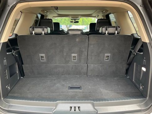 Used 2024 Ford Expedition XLT RWD image 16