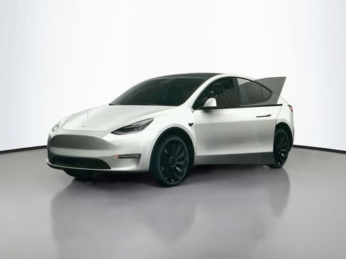 Used 2022 Tesla Model Y Long Range AWD/4WD image 16