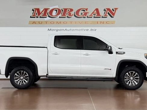 Used 2023 GMC Sierra 1500 AT4 w/ AT4 Preferred Package AWD/4WD image 2