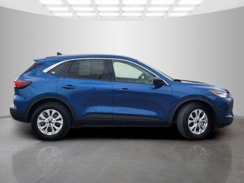Used 2023 Ford Escape Active FWD image 3