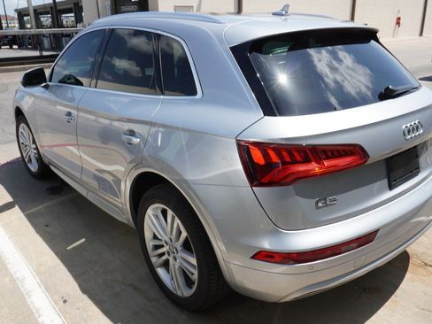 Used 2019 Audi Q5 2.0T Premium Plus w/ Premium Plus Package AWD/4WD image 8